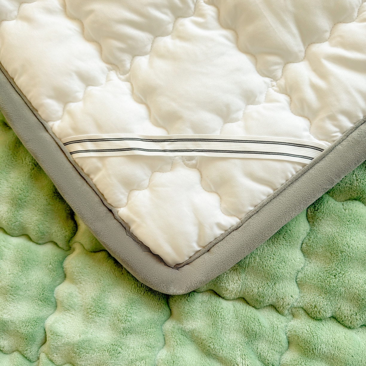 91家纺网 家纺一手货源 找家纺 奇丝雅 2025新款A类牛奶绒泡泡绒床褥床垫床盖兔毛绒家用学生宿舍上下铺寝室褥子软垫床护垫夹棉（学生床） 清新绿