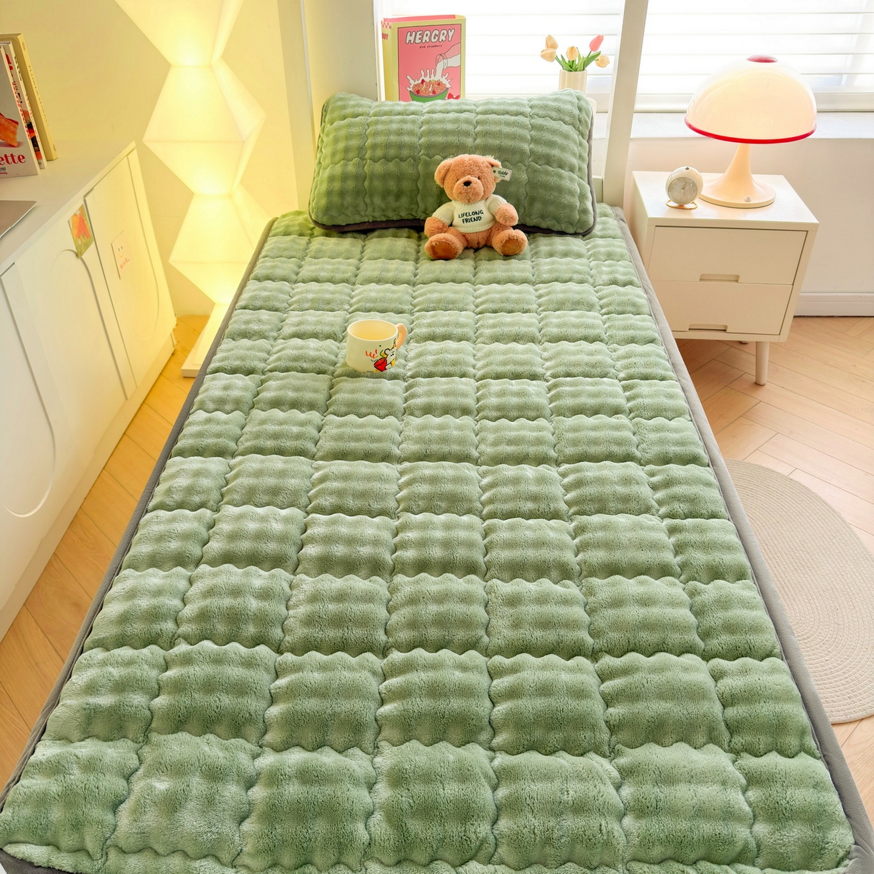 91家纺网 家纺一手货源 找家纺 奇丝雅 2025新款A类牛奶绒泡泡绒床褥床垫床盖兔毛绒家用学生宿舍上下铺寝室褥子软垫床护垫夹棉（学生床） 清新绿