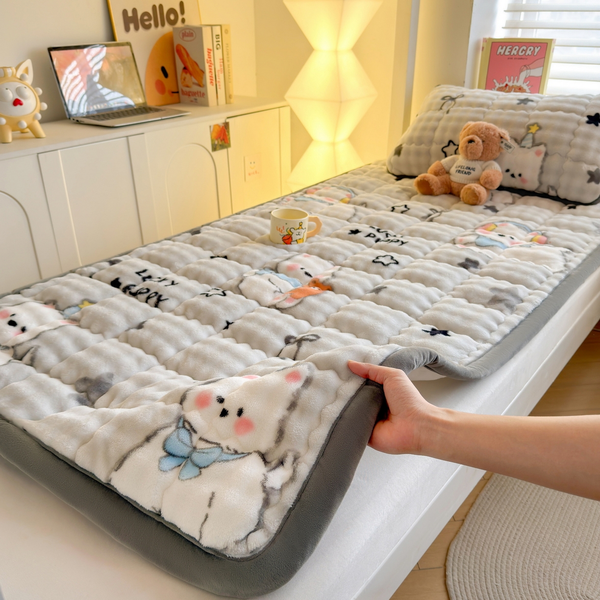 91家纺网 家纺一手货源 找家纺 奇丝雅 2025新款A类牛奶绒泡泡绒床褥床垫床盖兔毛绒家用学生宿舍上下铺寝室褥子软垫床护垫夹棉（学生床） 星星猫咪