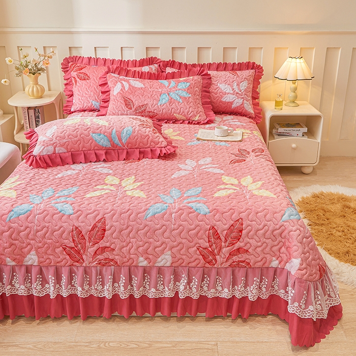 91家纺网 家纺一手货源 找家纺 （总）艾裙海 2025新款蕾丝边牛奶绒床盖三件套