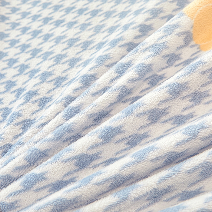 91家纺网 家纺一手货源 找家纺 艾裙海 2025新款蕾丝边牛奶绒床盖三件套 南瓜派-兰