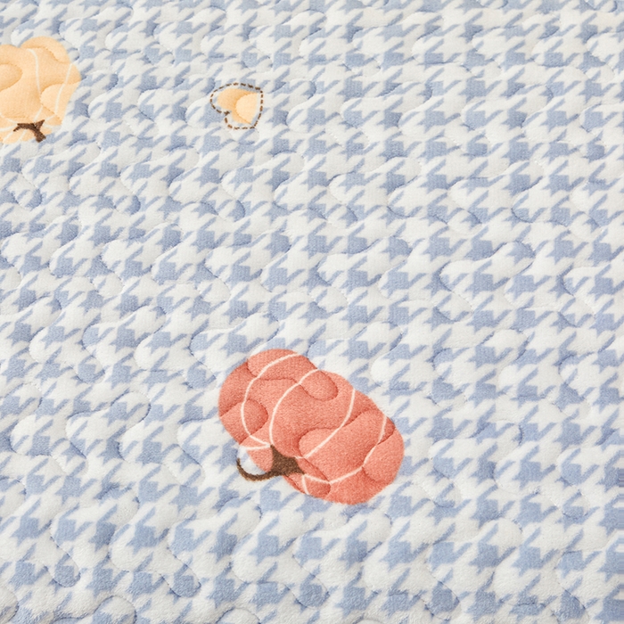 91家纺网 家纺一手货源 找家纺 艾裙海 2025新款蕾丝边牛奶绒床盖三件套 南瓜派-兰