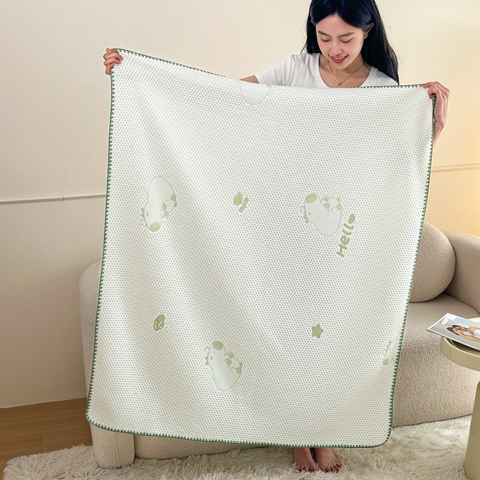 91家纺网 家纺一手货源 找家纺 2026新款凉感午休毯午睡毯毯子 卡皮巴拉绿
