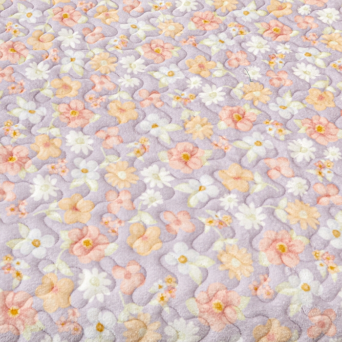 91家纺网 家纺一手货源 找家纺 艾裙海 2025新款蕾丝边牛奶绒床盖三件套 花漾-紫