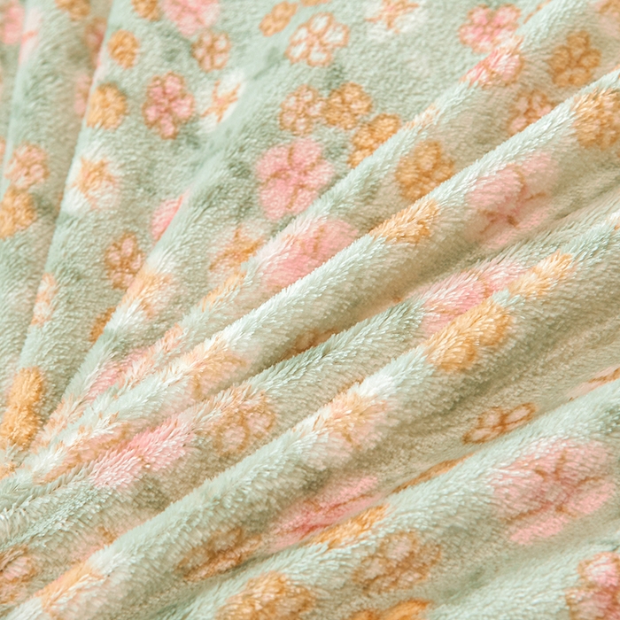 91家纺网 家纺一手货源 找家纺 艾裙海 2025新款蕾丝边牛奶绒床盖三件套 花间兔-绿