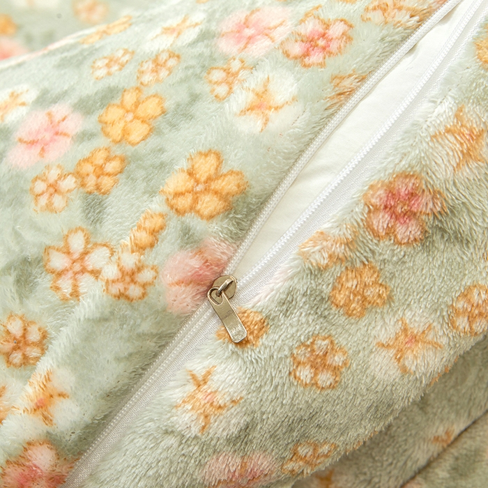 91家纺网 家纺一手货源 找家纺 艾裙海 2025新款蕾丝边牛奶绒床盖三件套 花间兔-绿