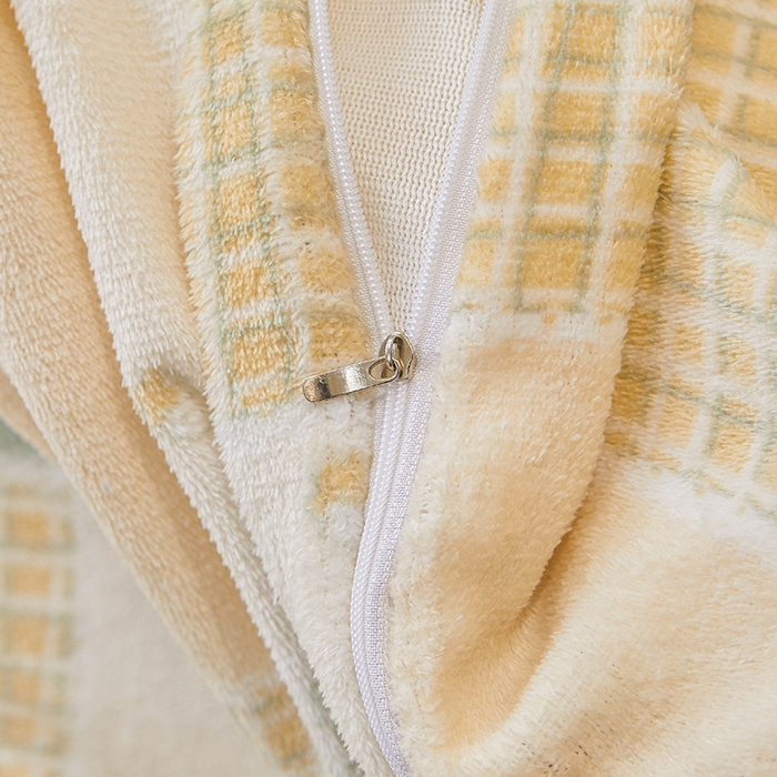 91家纺网 家纺一手货源 找家纺 艾裙海 2025新款蕾丝边牛奶绒床盖三件套 梦想家-绿