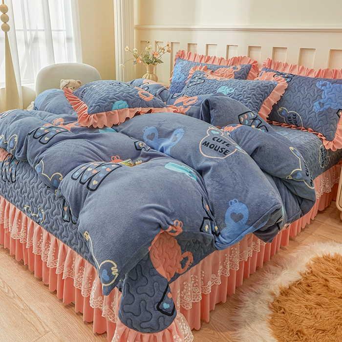 91家纺网 家纺一手货源 找家纺 （总）艾裙海 2025新款蕾丝边牛奶绒床盖四件套