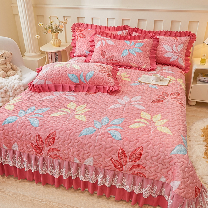 91家纺网 家纺一手货源 找家纺 艾裙海 2025新款蕾丝边牛奶绒床盖四件套 七彩叶子