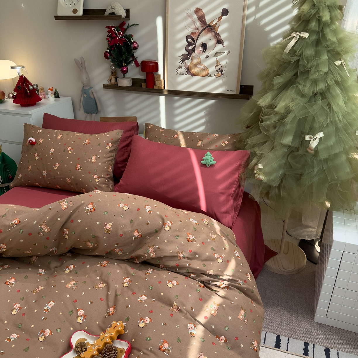 91家纺网 家纺一手货源 找家纺 呗旺鹿 2025新款全棉纯棉有氧双层纱圣诞气氛款四件套 圣诞手账 咖