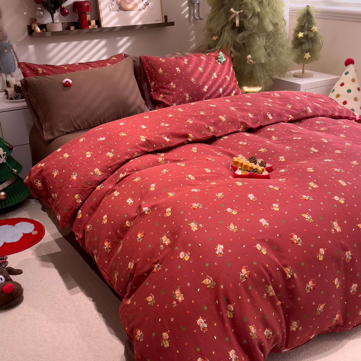 91家纺网 家纺一手货源 找家纺 呗旺鹿 2025新款全棉纯棉有氧双层纱圣诞气氛款四件套 圣诞手账 红