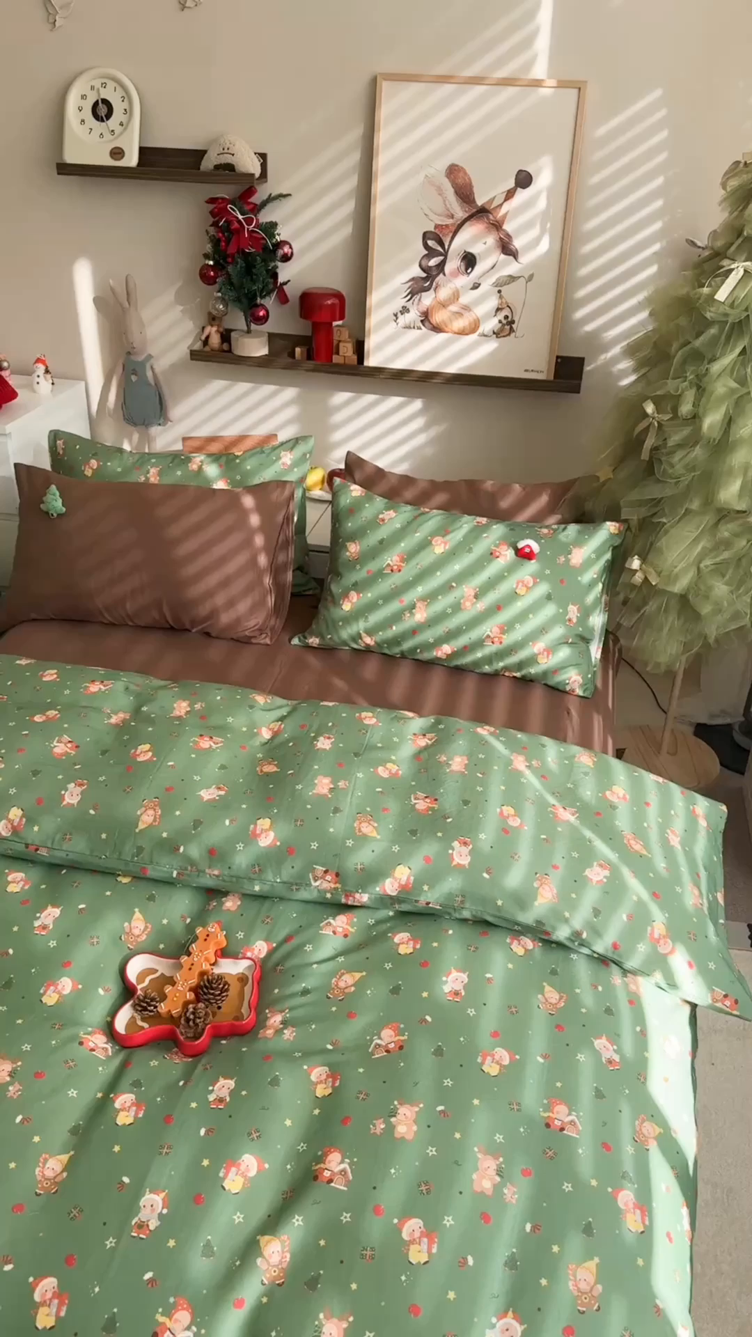 91家纺网 家纺一手货源 找家纺 呗旺鹿 2025新款全棉纯棉有氧双层纱圣诞气氛款四件套 圣诞手账 绿