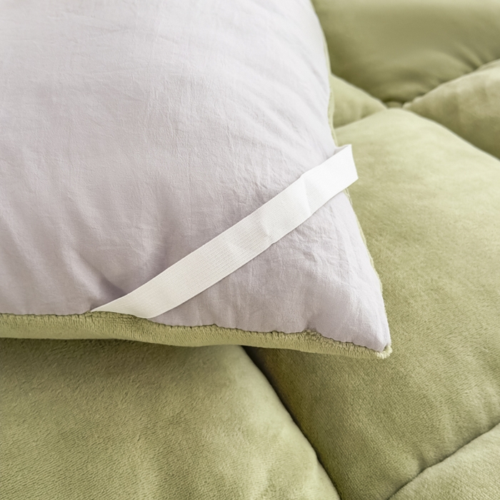 91家纺网 家纺一手货源 找家纺 2025新款纯色牛奶绒贴布绣床垫床褥子床褥垫 绿色