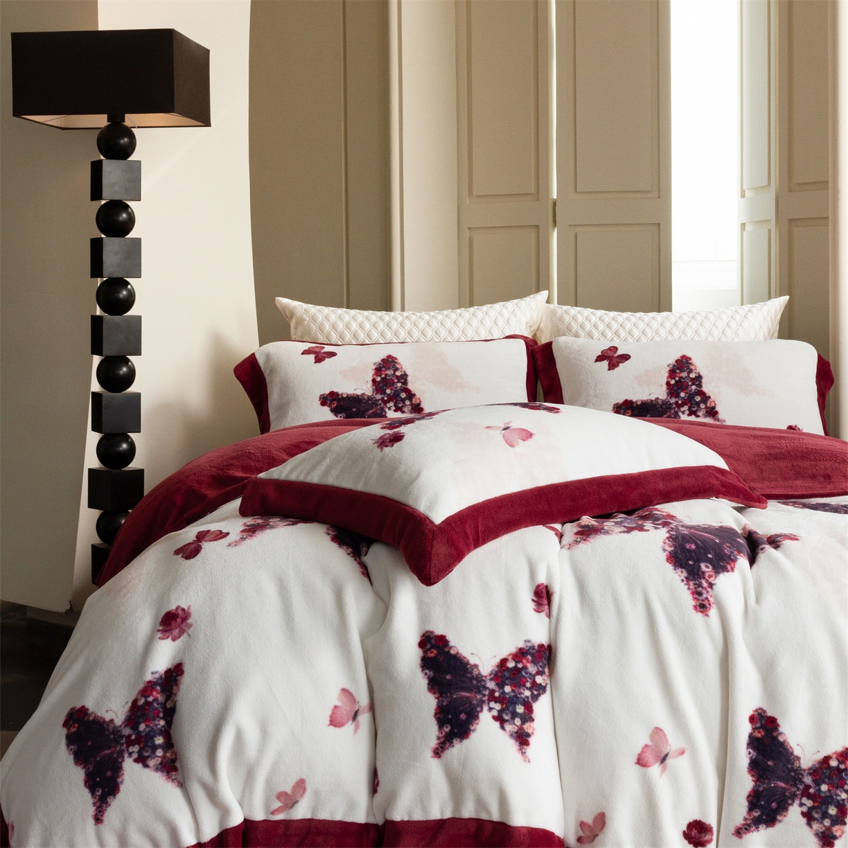 91家纺网 家纺一手货源 找家纺 馨蕊 2025新款意大利进口煦暖绒拼角工艺秋冬轻奢煦暖绒系列四件套-绒澜心 会员-10【券后控价338/358】 绒澜心-温莎红