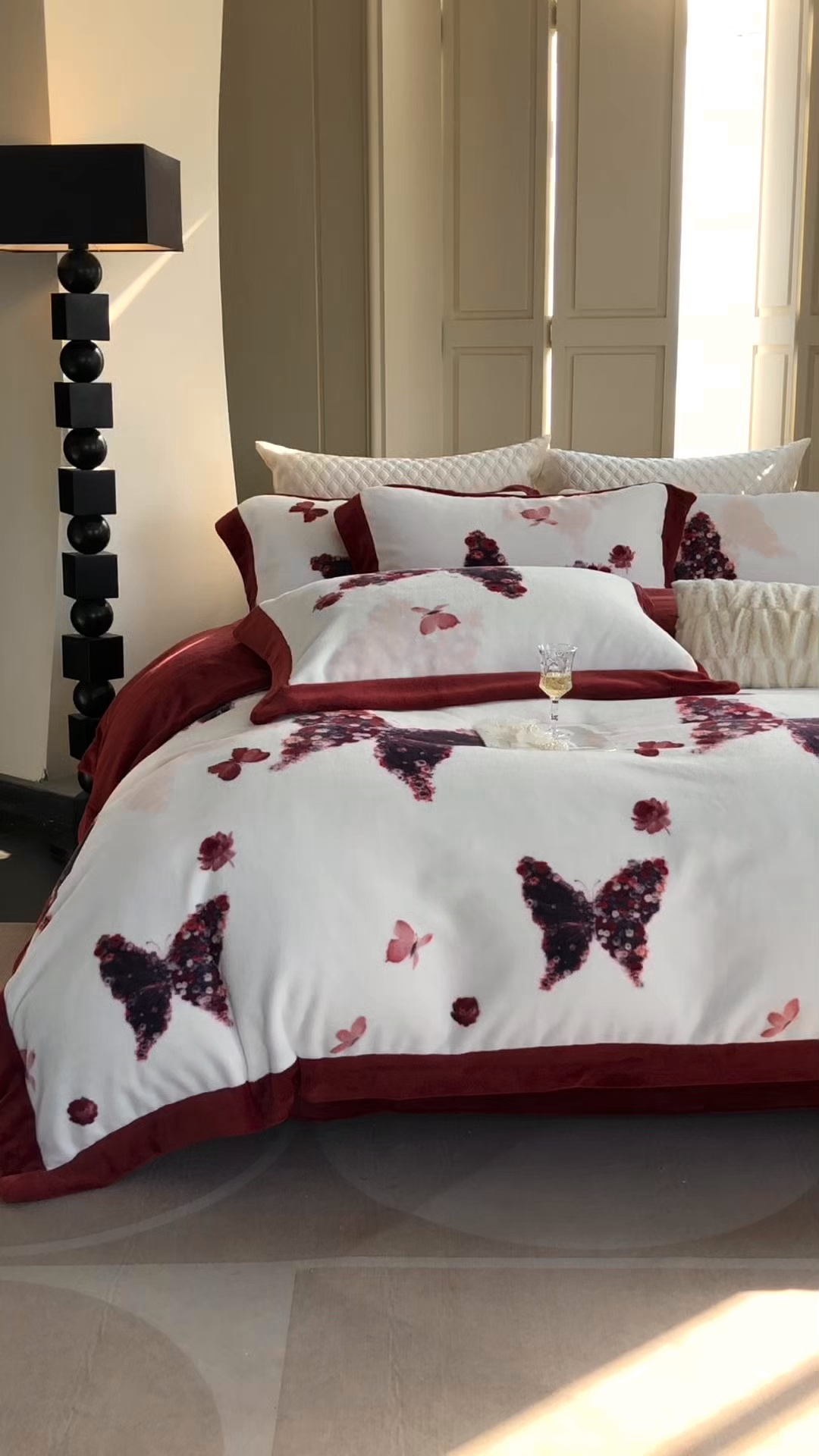 91家纺网 家纺一手货源 找家纺 馨蕊 2025新款意大利进口煦暖绒拼角工艺秋冬轻奢煦暖绒系列四件套-绒澜心 会员-10【券后控价338/358】 绒澜心-温莎红