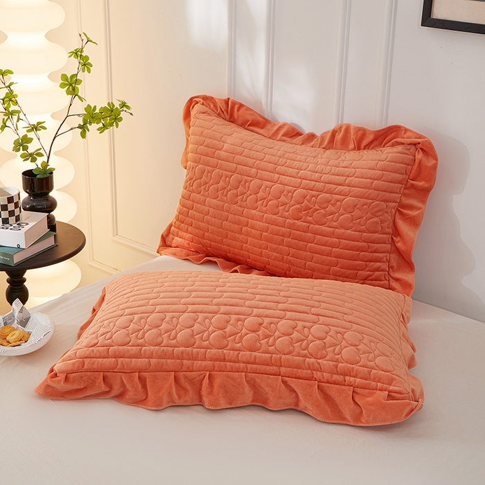 91家纺网 家纺一手货源 找家纺 程百万家纺 2025新款A类婴儿绒夹棉加厚床裙床盖 橘黄