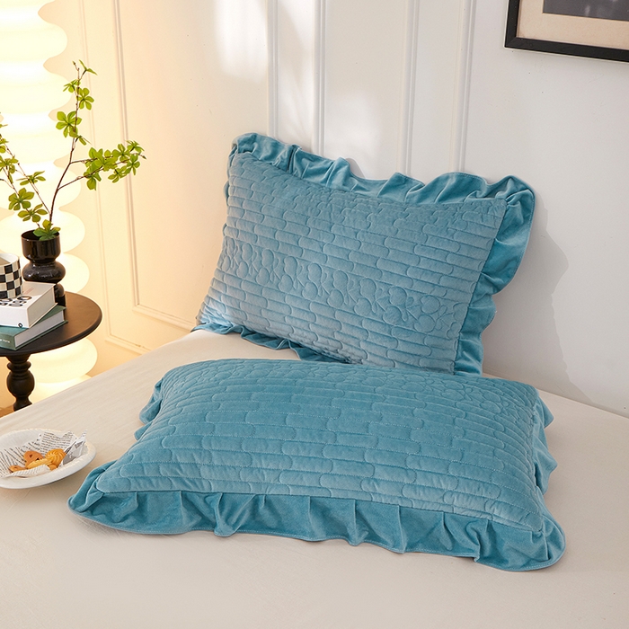 91家纺网 家纺一手货源 找家纺 程百万家纺 2025新款A类婴儿绒夹棉加厚床裙床盖 宝蓝