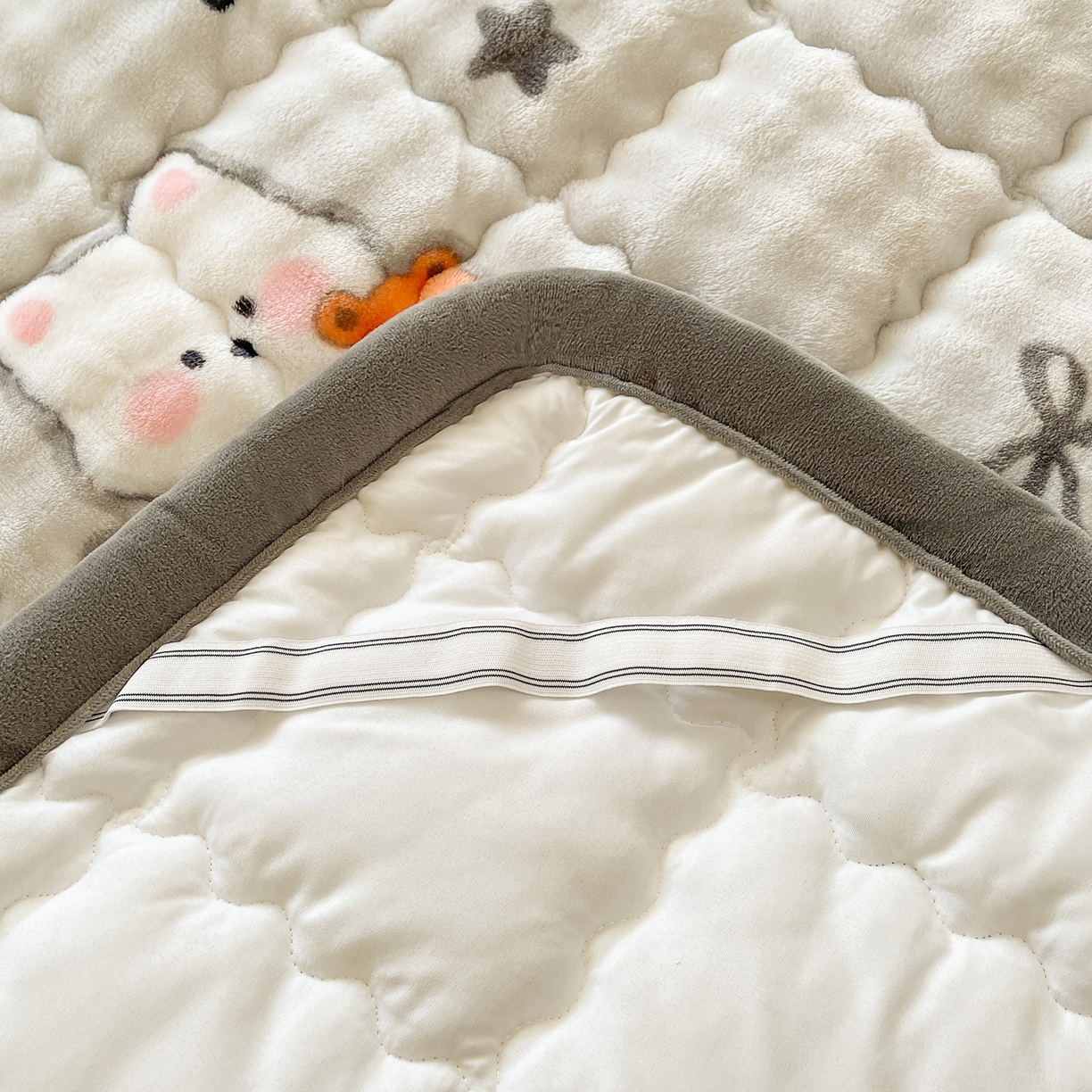 91家纺网 家纺一手货源 找家纺 （总）奇丝雅 2025新款A类牛奶绒泡泡绒床褥床垫床盖兔毛绒家用学生宿舍上下铺寝室褥子软垫床护垫夹棉（大床）