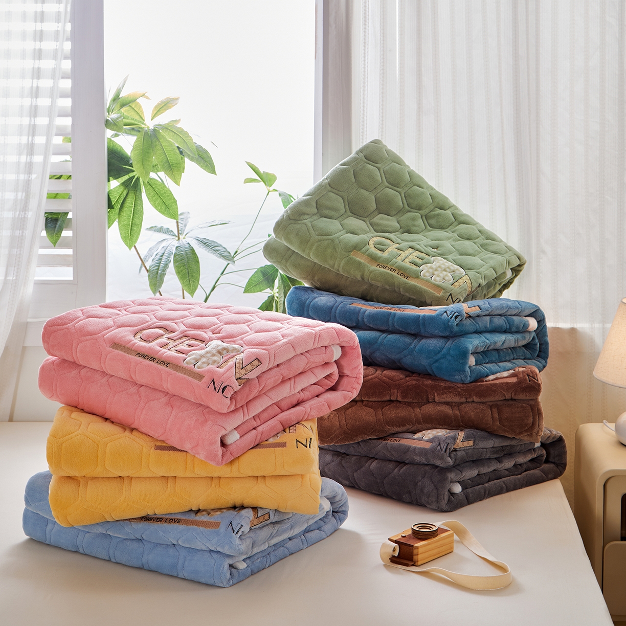 永旺家纺 2025新款纯色床垫床褥 组合图