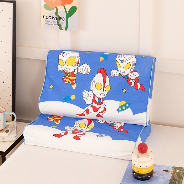 91家纺网 家纺一手货源 找家纺 七夜居 2026新款开学季儿童纯棉记忆棉枕芯全棉可拆洗学生宿舍枕头幼儿园宝宝枕 枕头枕芯 奥特曼聚会