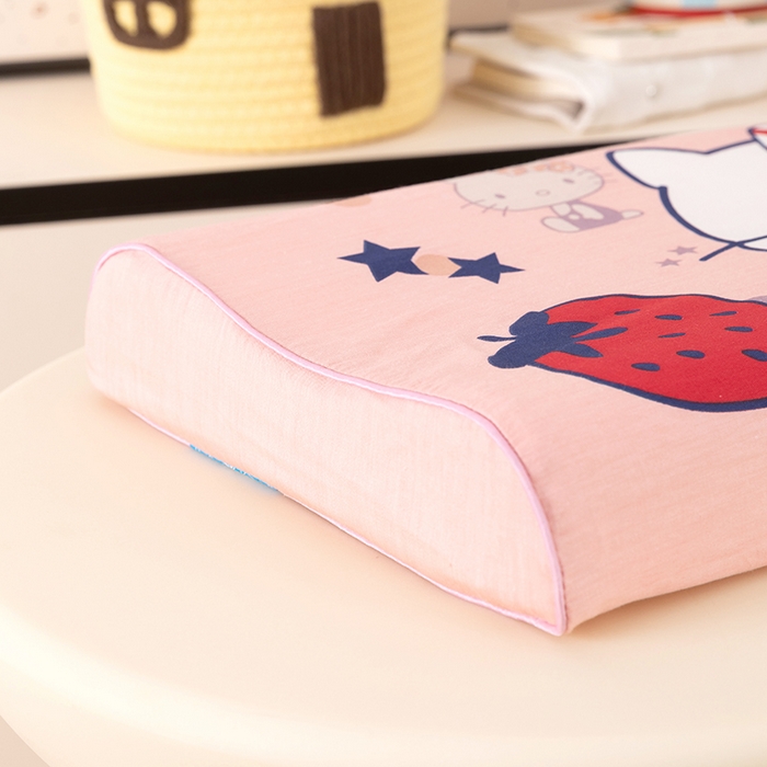 91家纺网 家纺一手货源 找家纺 七夜居 2026新款开学季儿童纯棉记忆棉枕芯全棉可拆洗学生宿舍枕头幼儿园宝宝枕 枕头枕芯 草莓KT