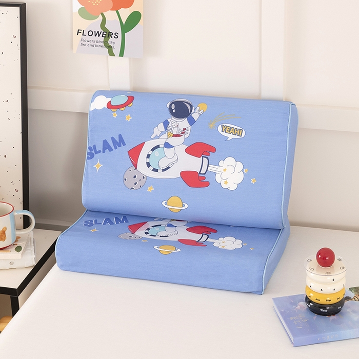 91家纺网 家纺一手货源 找家纺 七夜居 2026新款开学季儿童纯棉记忆棉枕芯全棉可拆洗学生宿舍枕头幼儿园宝宝枕 枕头枕芯 太空人