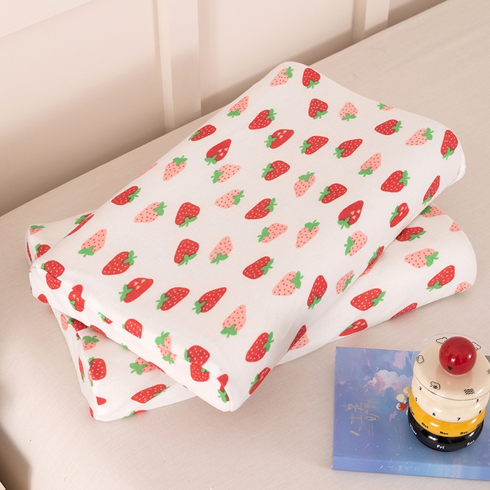 91家纺网 家纺一手货源 找家纺 七夜居 2026新款开学季儿童纯棉记忆棉枕芯全棉可拆洗学生宿舍枕头幼儿园宝宝枕 枕头枕芯 草莓多多