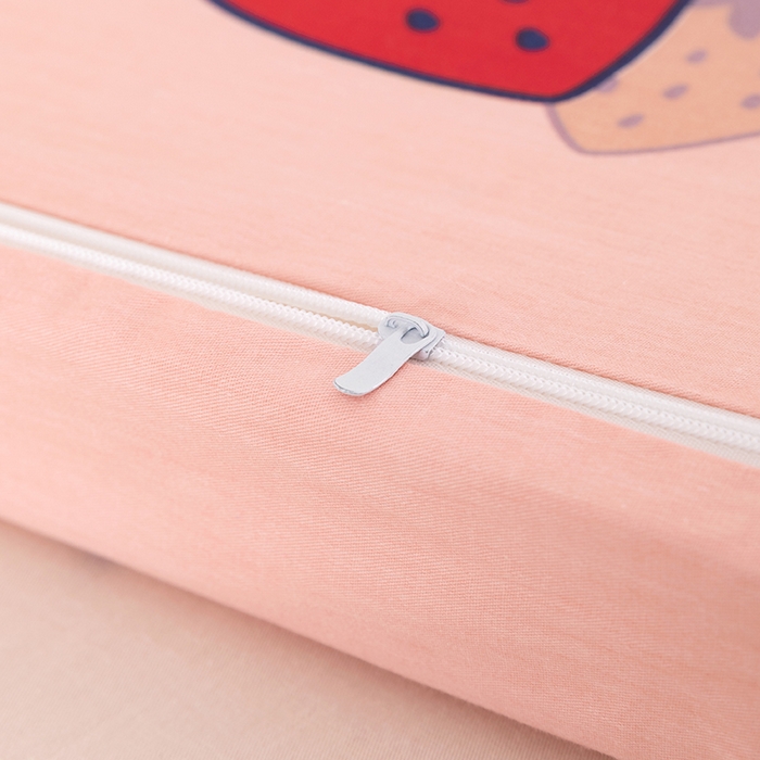 91家纺网 家纺一手货源 找家纺 七夜居 2026新款开学季儿童纯棉记忆棉枕芯全棉可拆洗学生宿舍枕头幼儿园宝宝枕 枕头枕芯 草莓KT