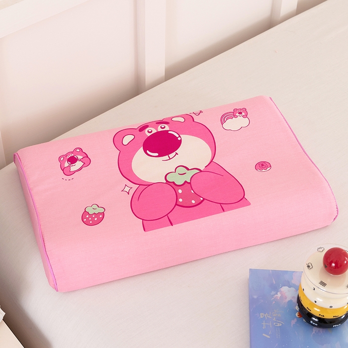 91家纺网 家纺一手货源 找家纺 七夜居 2026新款开学季儿童纯棉记忆棉枕芯全棉可拆洗学生宿舍枕头幼儿园宝宝枕 枕头枕芯 可爱草莓熊