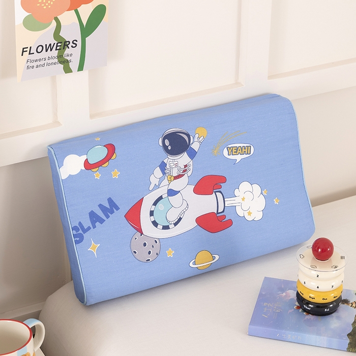 91家纺网 家纺一手货源 找家纺 七夜居 2026新款开学季儿童纯棉记忆棉枕芯全棉可拆洗学生宿舍枕头幼儿园宝宝枕 枕头枕芯 太空人