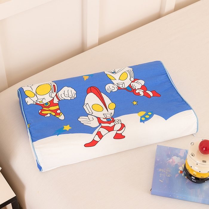 91家纺网 家纺一手货源 找家纺 七夜居 2026新款开学季儿童纯棉记忆棉枕芯全棉可拆洗学生宿舍枕头幼儿园宝宝枕 枕头枕芯 奥特曼聚会