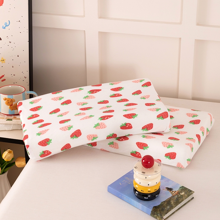 91家纺网 家纺一手货源 找家纺 七夜居 2026新款开学季儿童纯棉记忆棉枕芯全棉可拆洗学生宿舍枕头幼儿园宝宝枕 枕头枕芯 草莓多多