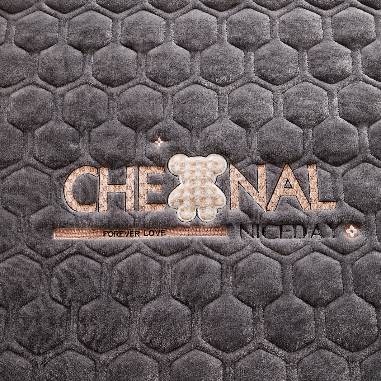 91家纺网 家纺一手货源 找家纺 （总）永旺家纺 2025新款纯色床垫床褥