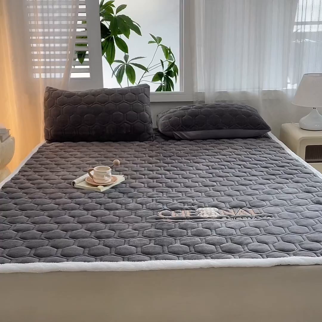 91家纺网 家纺一手货源 找家纺 （总）永旺家纺 2025新款纯色床垫床褥