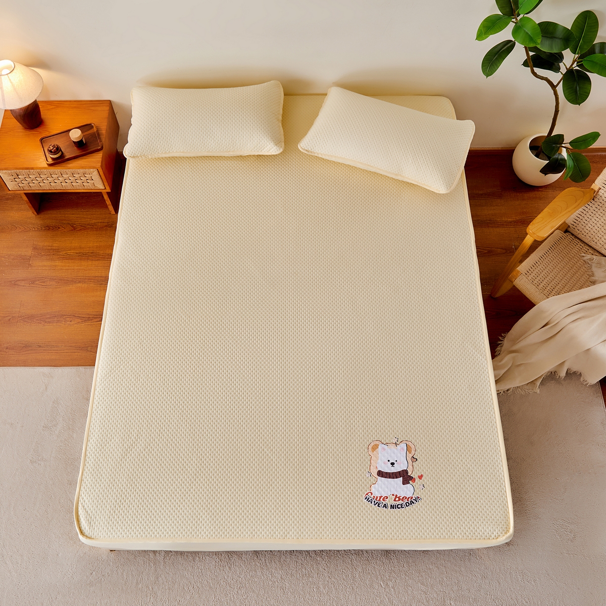 91家纺网 家纺一手货源 找家纺 永旺家纺 2025新款纯色印花防水床笠-西高地系列 黄西高地