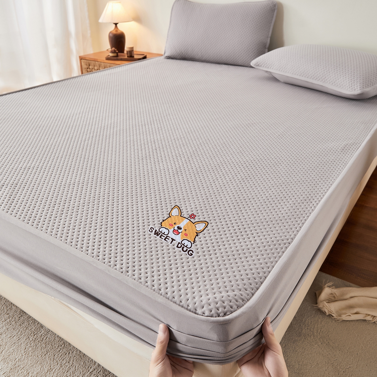 91家纺网 家纺一手货源 找家纺 （总）永旺家纺 2025新款纯色防水床笠-柯基系列