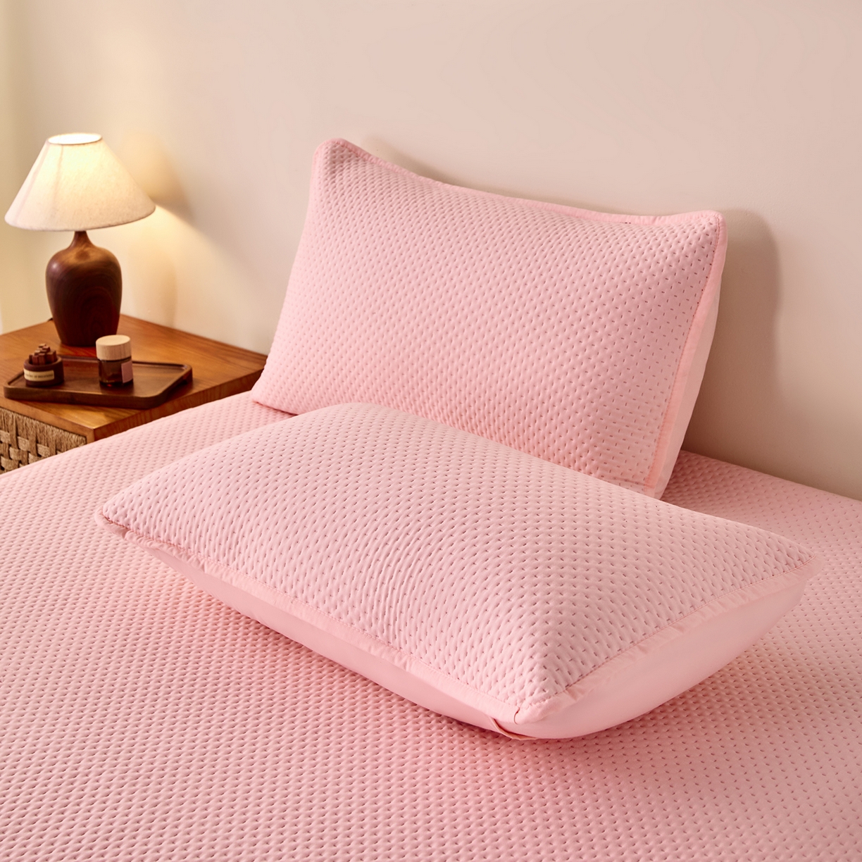 91家纺网 家纺一手货源 找家纺 永旺家纺 2025新款纯色防水床笠-柯基系列 粉柯基