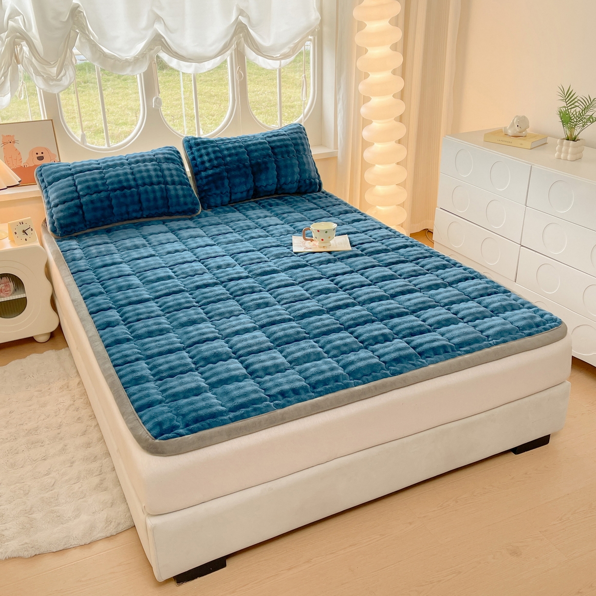 91家纺网 家纺一手货源 找家纺 奇丝雅 2025新款A类牛奶绒泡泡绒床褥床垫床盖兔毛绒家用学生宿舍上下铺寝室褥子软垫床护垫夹棉（大床） 暖绒蓝