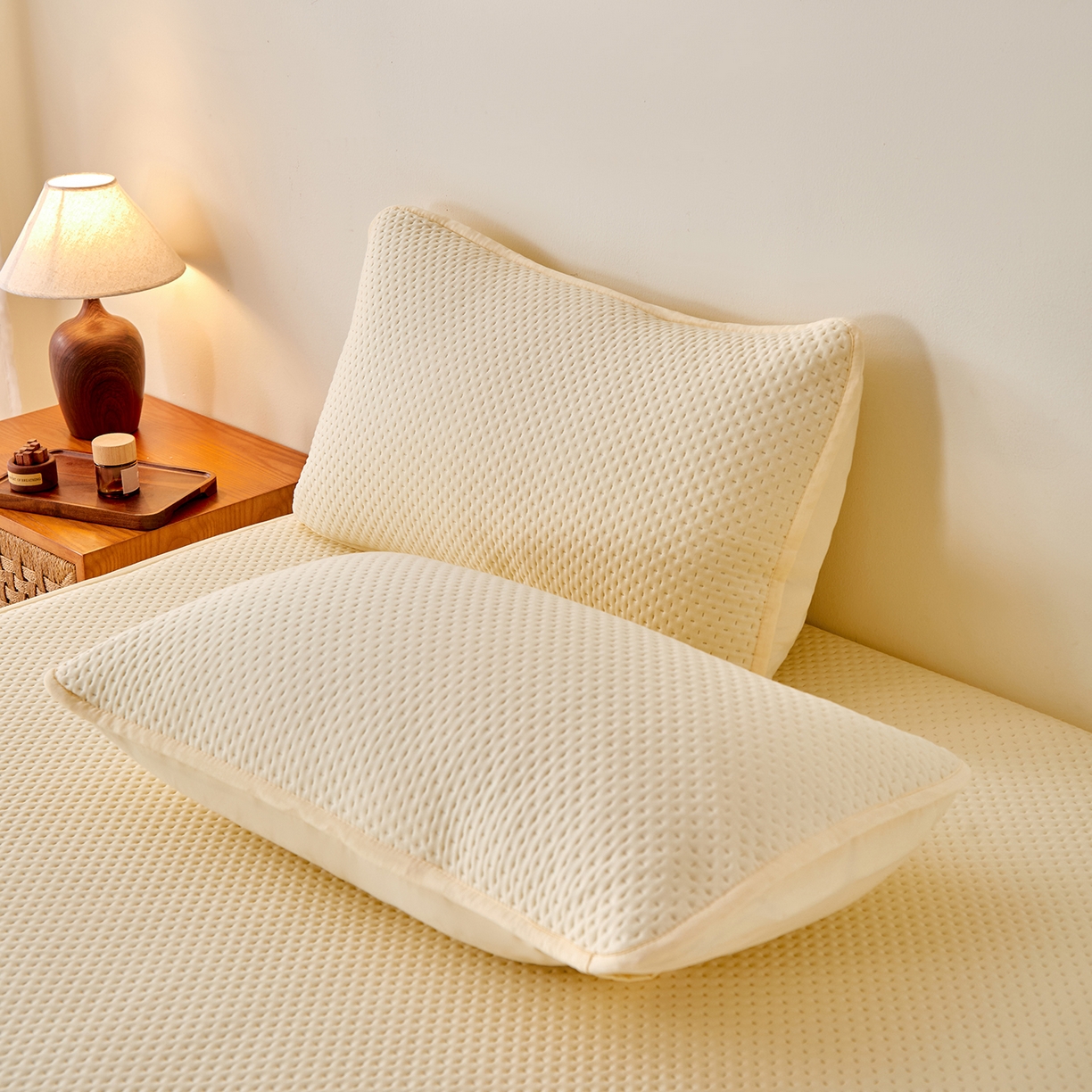 91家纺网 家纺一手货源 找家纺 永旺家纺 2025新款防水床笠-小熊系列 黄小熊