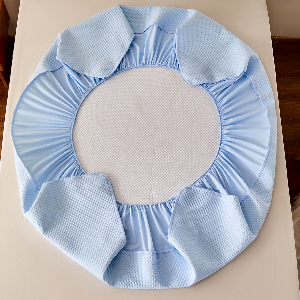 91家纺网 家纺一手货源 找家纺 永旺家纺 2025新款防水床笠-小熊系列 蓝小熊