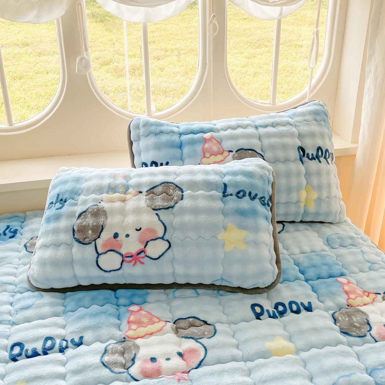 91家纺网 家纺一手货源 找家纺 奇丝雅 2025新款A类牛奶绒泡泡绒床褥床垫床盖兔毛绒家用学生宿舍上下铺寝室褥子软垫床护垫夹棉（大床） 趴趴狗