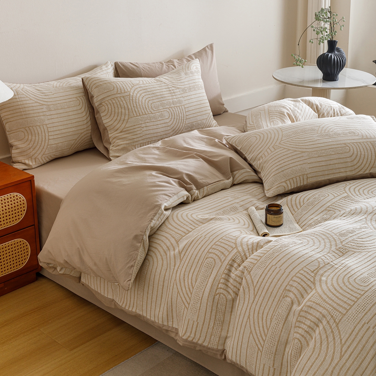 91家纺网 家纺一手货源 找家纺 春皖家纺 2026新款A类全棉双层纱AB版简约四件套 瑞拉-咖