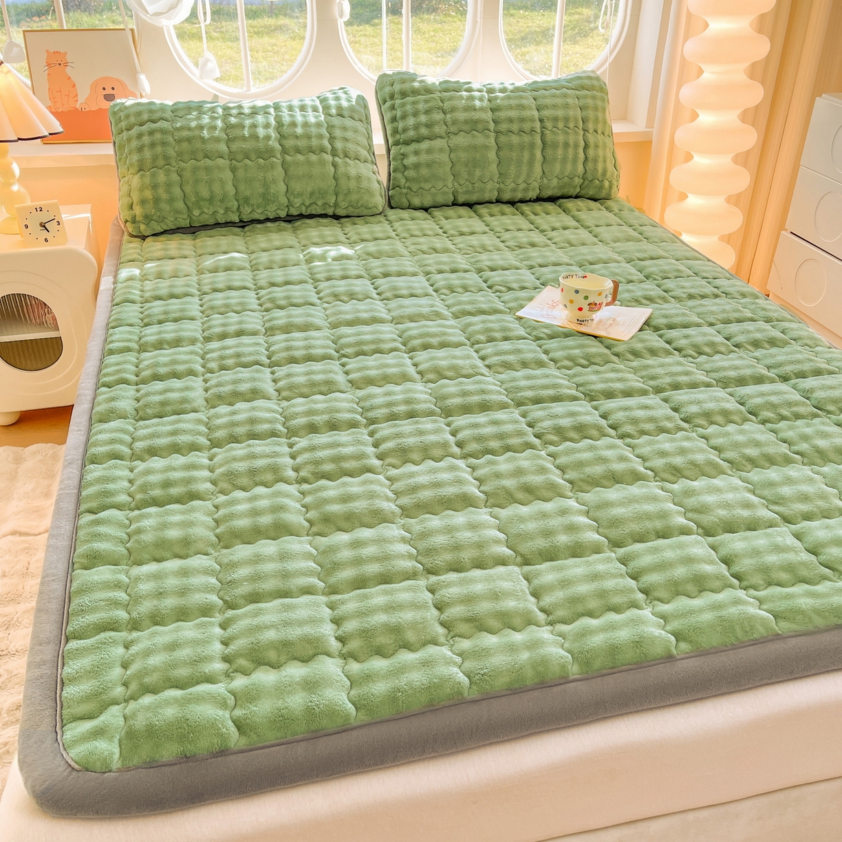 91家纺网 家纺一手货源 找家纺 奇丝雅 2025新款A类牛奶绒泡泡绒床褥床垫床盖兔毛绒家用学生宿舍上下铺寝室褥子软垫床护垫夹棉（大床） 清新绿
