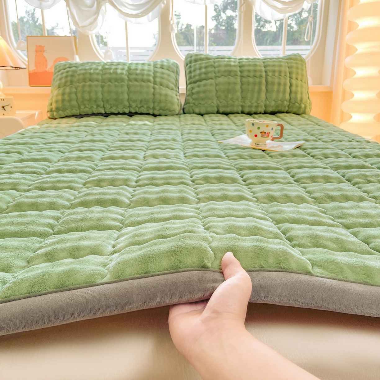 91家纺网 家纺一手货源 找家纺 奇丝雅 2025新款A类牛奶绒泡泡绒床褥床垫床盖兔毛绒家用学生宿舍上下铺寝室褥子软垫床护垫夹棉（大床） 清新绿