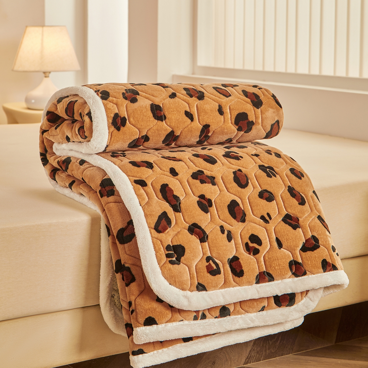 91家纺网 家纺一手货源 找家纺 （总）永旺家纺 2025新款保暖牛奶牛奶绒床垫床褥