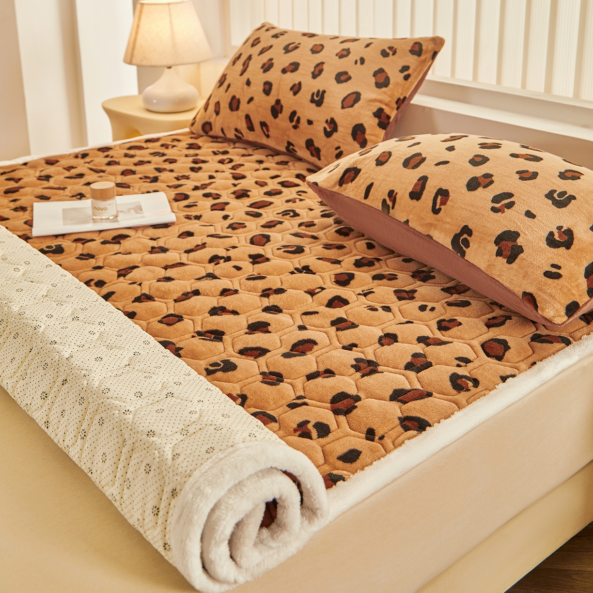 91家纺网 家纺一手货源 找家纺 （总）永旺家纺 2025新款保暖牛奶牛奶绒床垫床褥