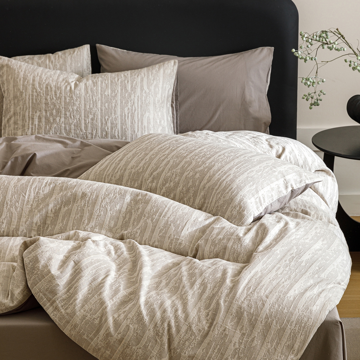 91家纺网 家纺一手货源 找家纺 春皖家纺 2026新款A类全棉双层纱AB版简约四件套 南坪