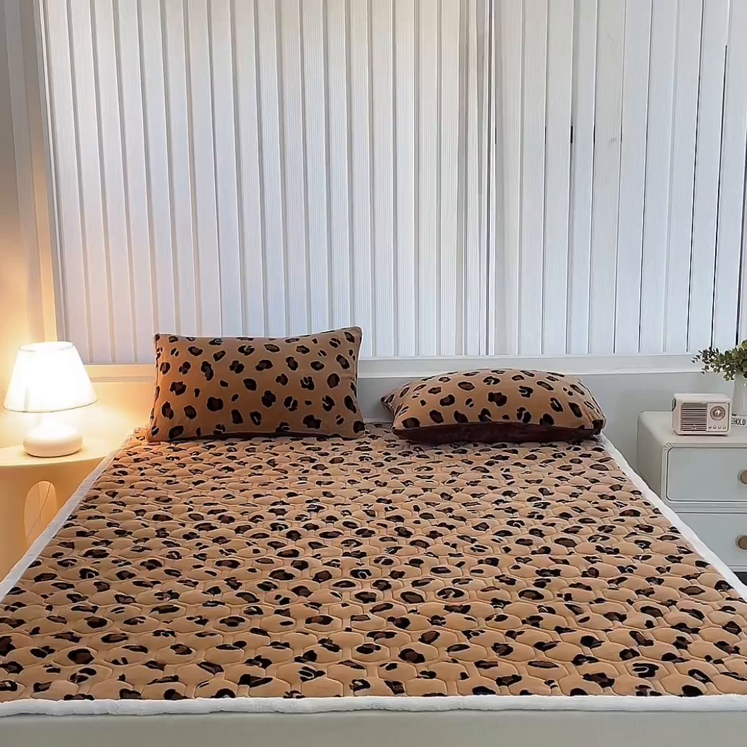 91家纺网 家纺一手货源 找家纺 （总）永旺家纺 2025新款保暖牛奶牛奶绒床垫床褥