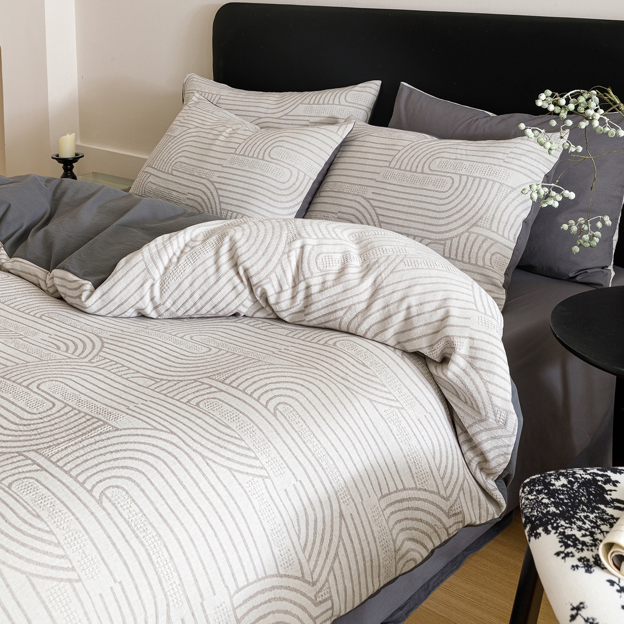 91家纺网 家纺一手货源 找家纺 春皖家纺 2026新款A类全棉双层纱AB版简约四件套 瑞拉-灰