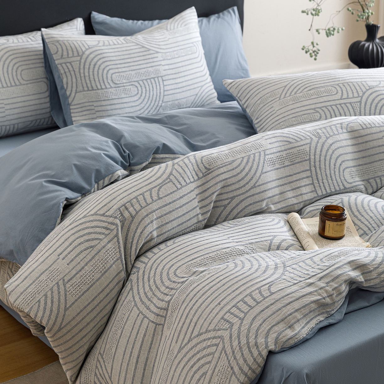 91家纺网 家纺一手货源 找家纺 春皖家纺 2026新款A类全棉双层纱AB版简约四件套 瑞拉-蓝